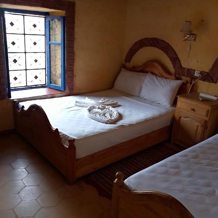 Les Pyramides Hotel Merzouga Exterior photo