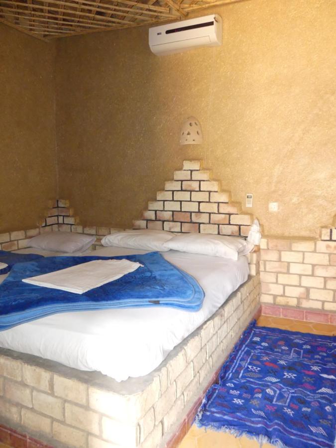 Les Pyramides Hotel Merzouga Exterior photo